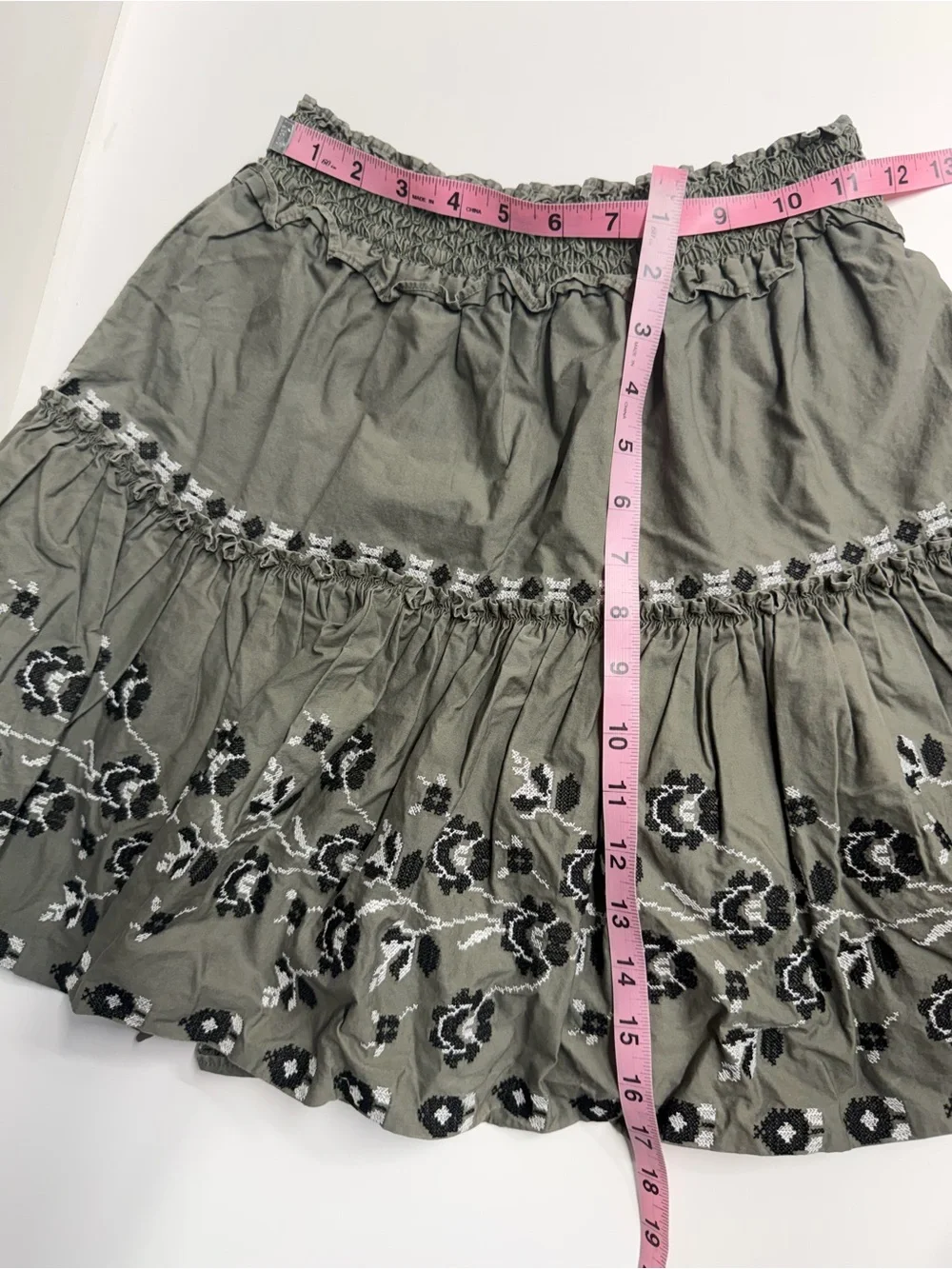Imperfect Kate Spade skirt embroidered 100% cotton poplin discontinued Broome St